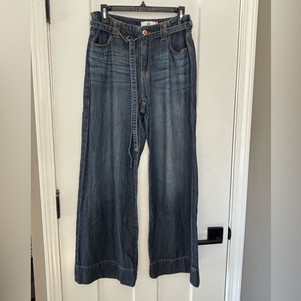Cabi 4904L Beau Jeans Fall 2025 Size 8